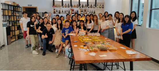 科威納小伙伴陳小姐的“兩周歲”生日